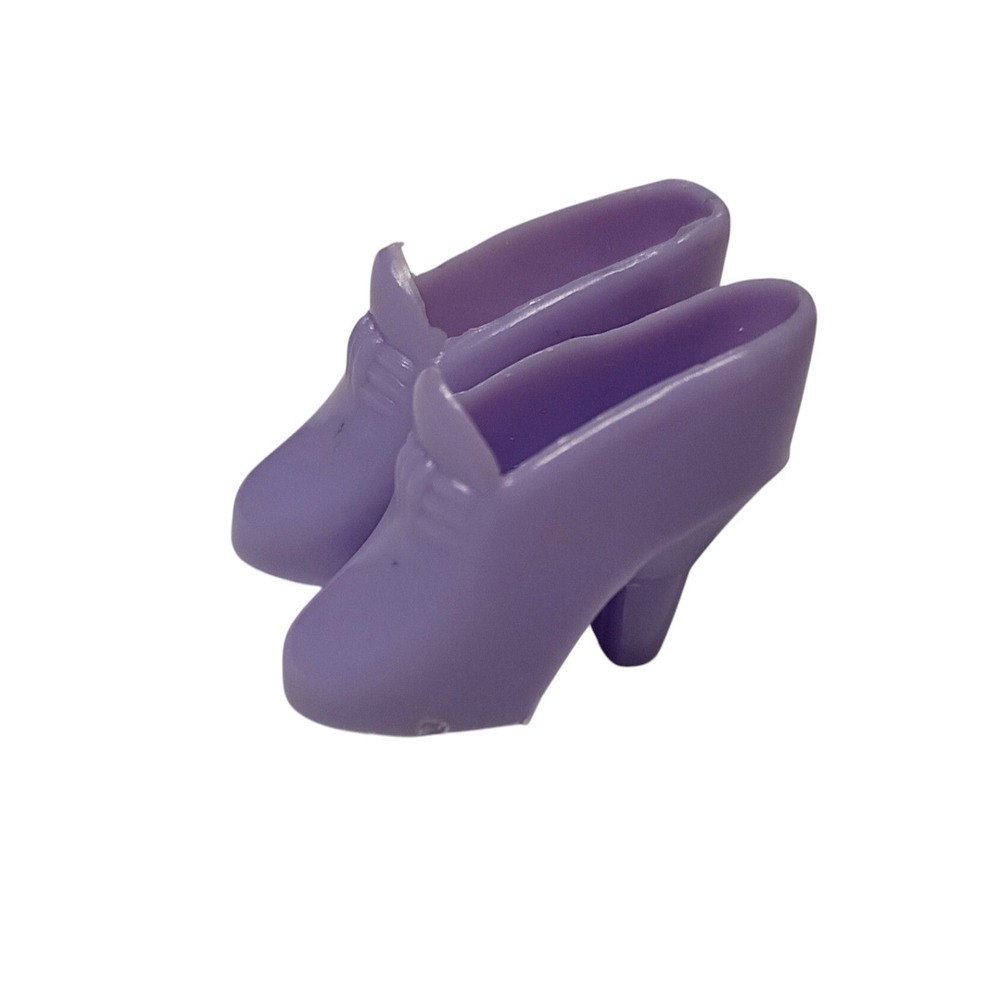 Barbie Doll 1960's MOD ERA Lavender Purple Pilgrim Shoes‎ Vintage Mattel Plastic